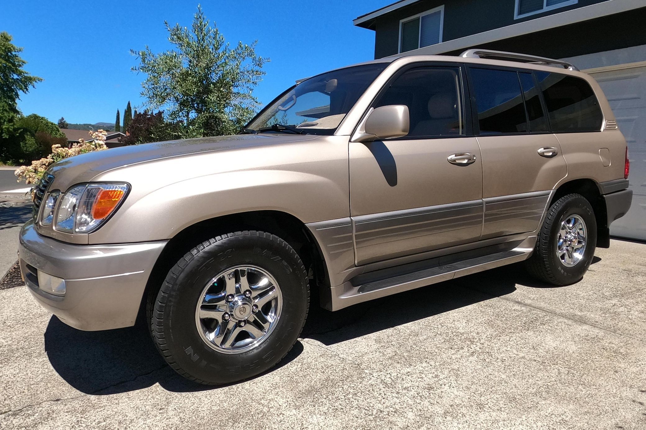 1999 Lexus LX