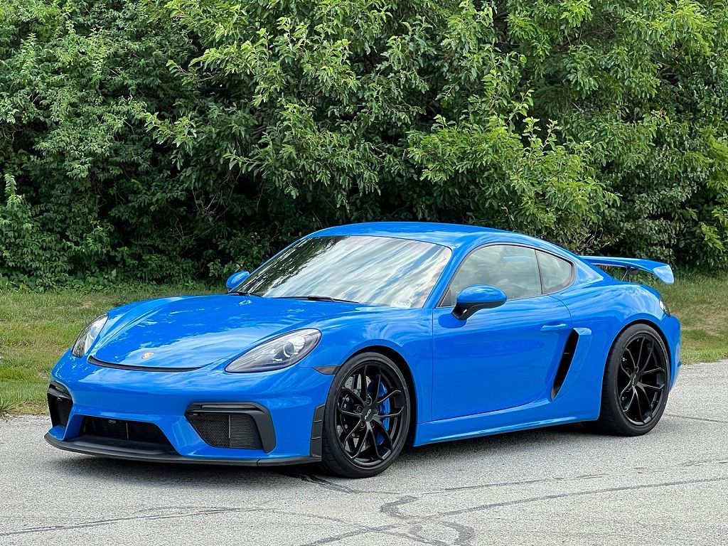 2023 Porsche Cayman GT4
