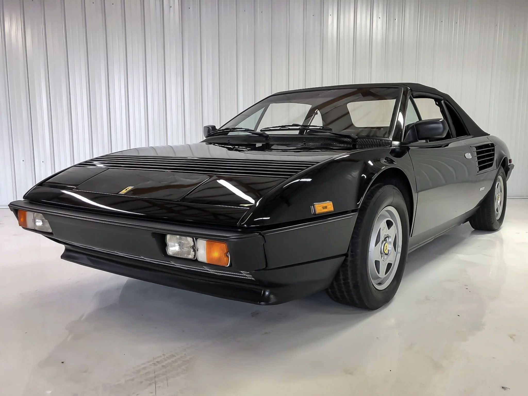 1984 Ferrari Mondial Quattrovalvole Cabriolet