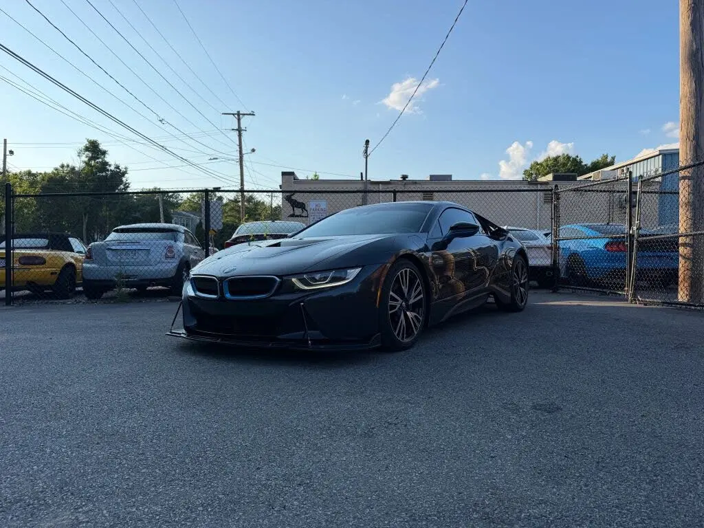 2016 BMW i8