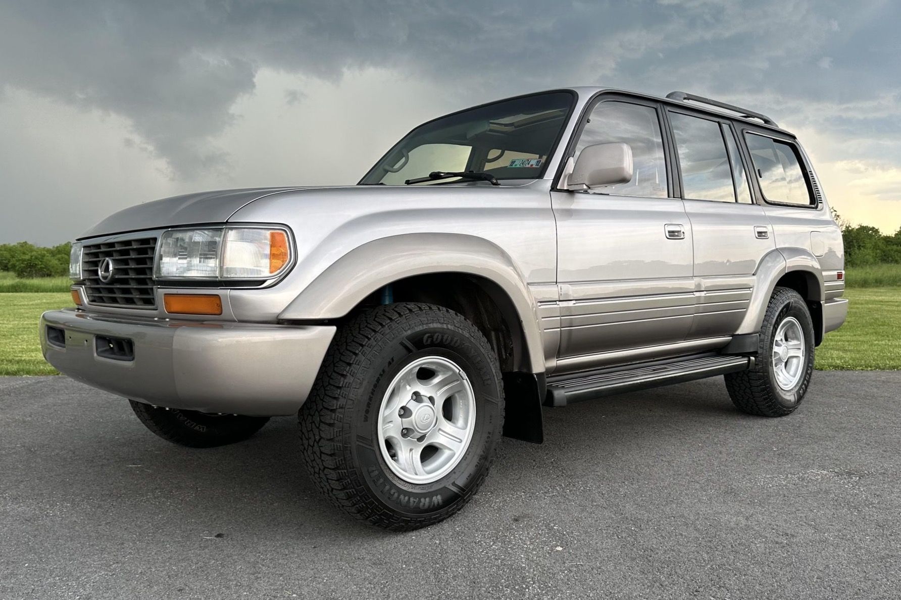 1997 Lexus LX