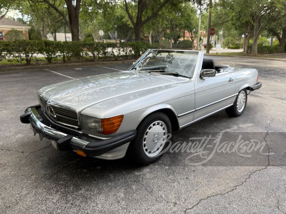 1988 Mercedes-Benz SL-Class 560SL