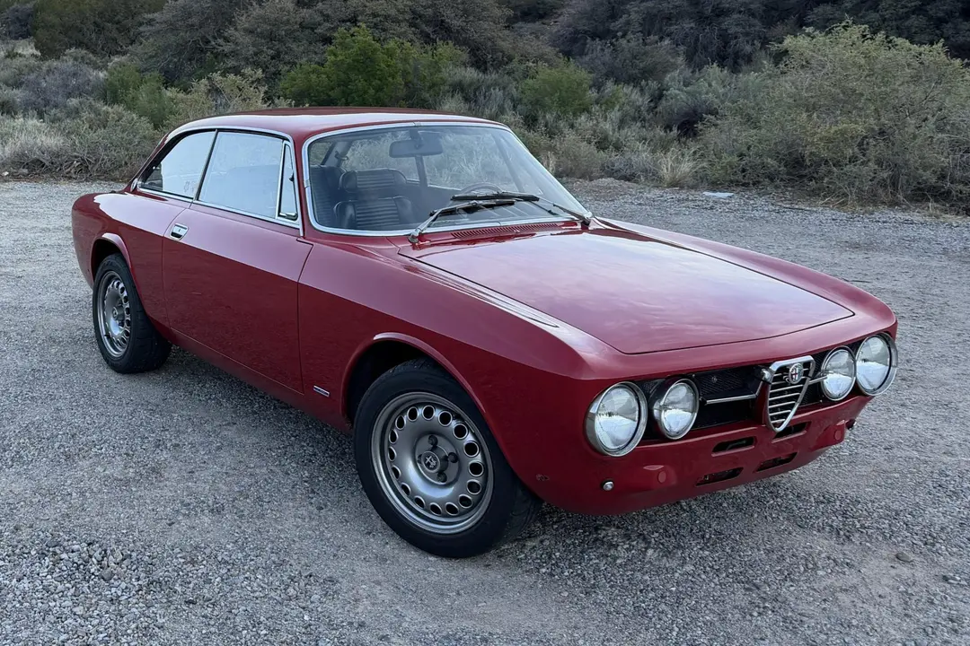 1971 Alfa Romeo 105 Series GTV 2000, sold May 2026