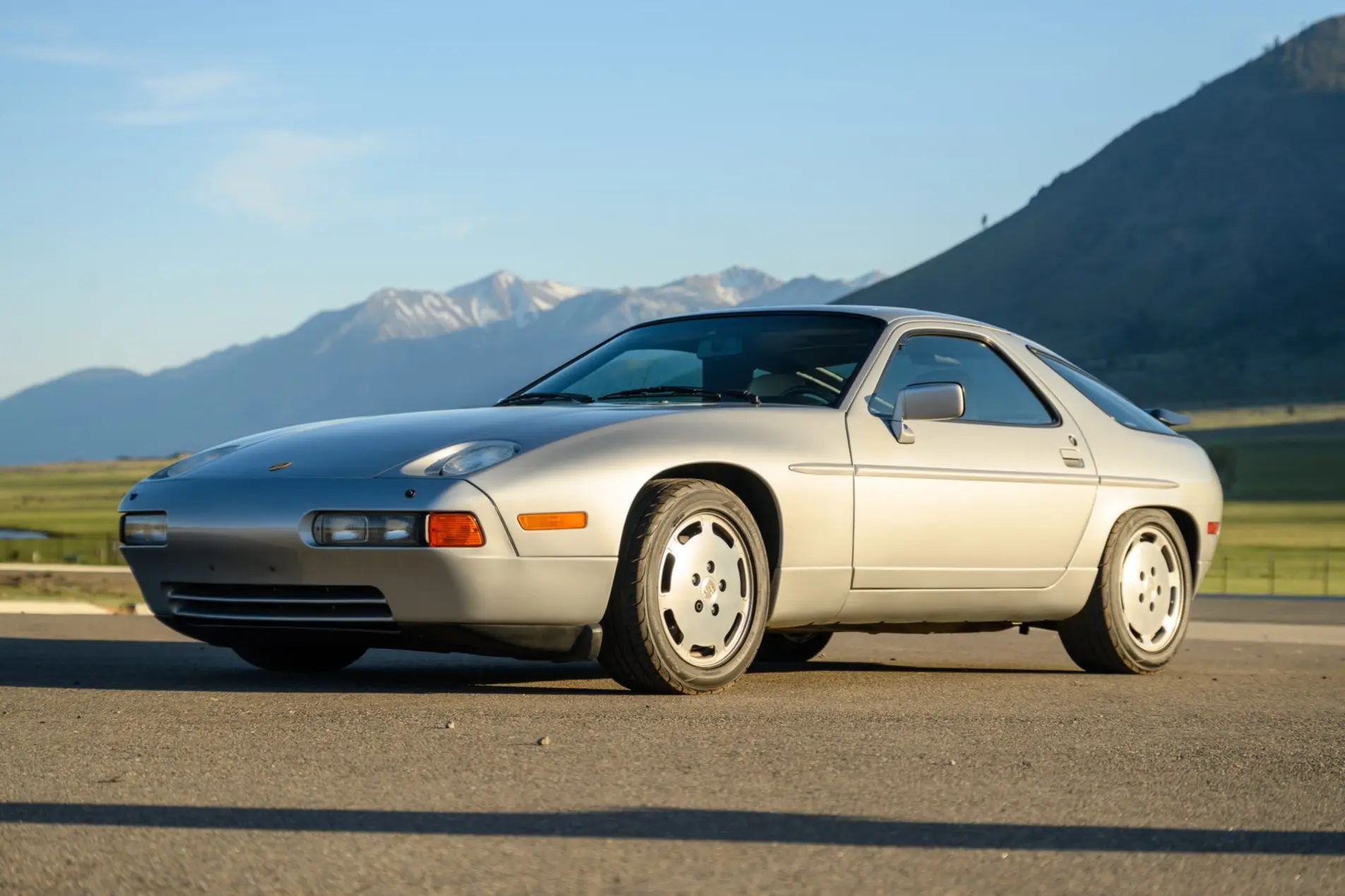 1988 Porsche 928 S4