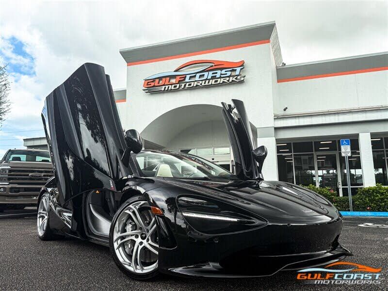 2024 McLaren 750S Coupe