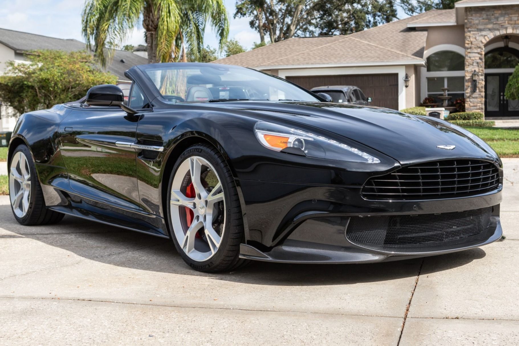 2018 Aston Martin Vanquish Volante