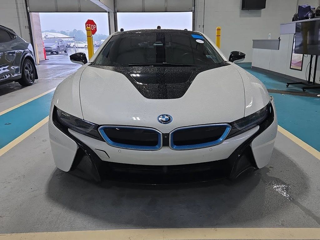 2015 BMW i8