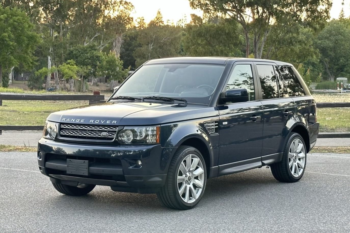 2013 Land Rover Range Rover Sport HSE LUX