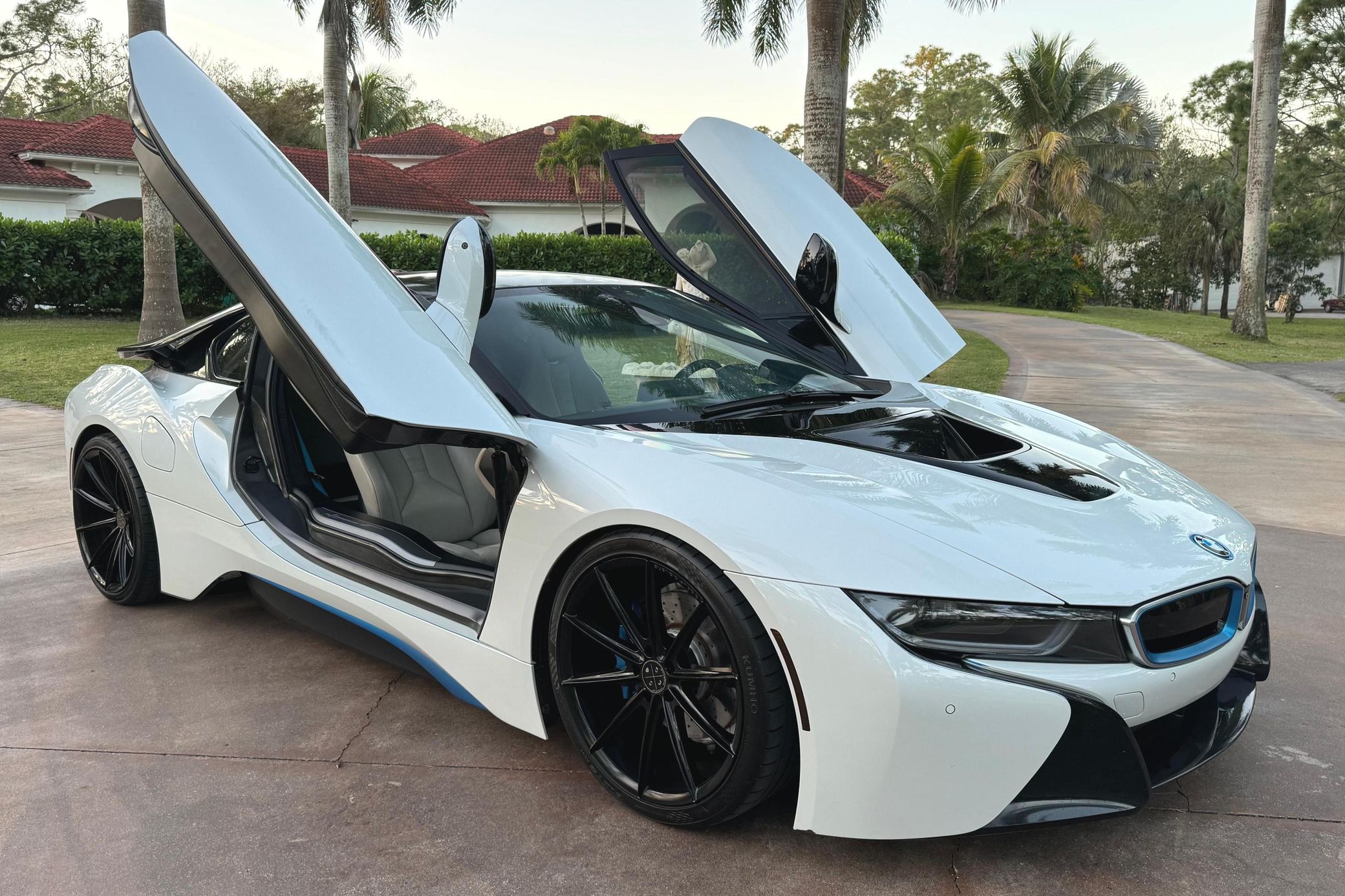 2014 BMW i8