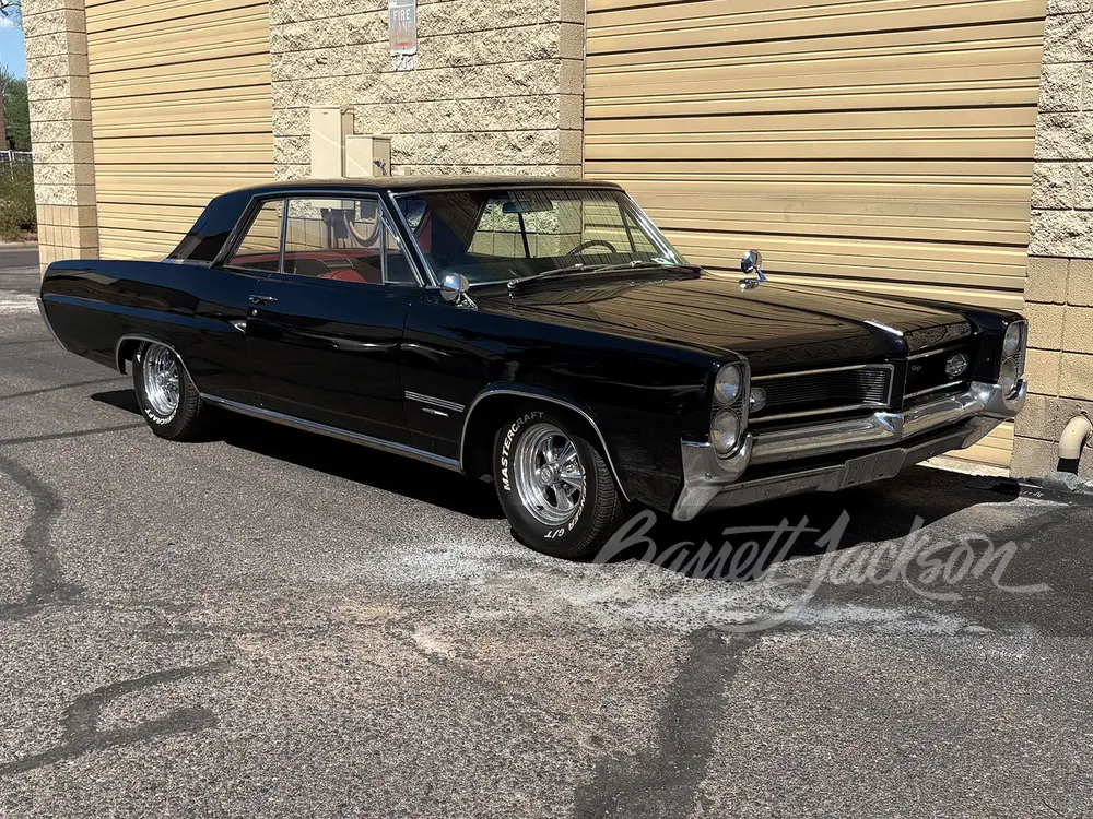 1962 Pontiac Grand Prix, sold Sep 2026
