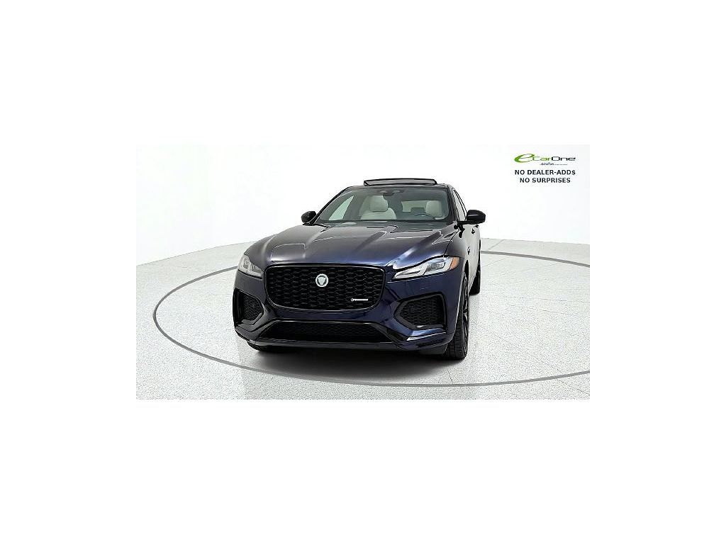 2025 Jaguar F-PACE P250 R-Dynamic S