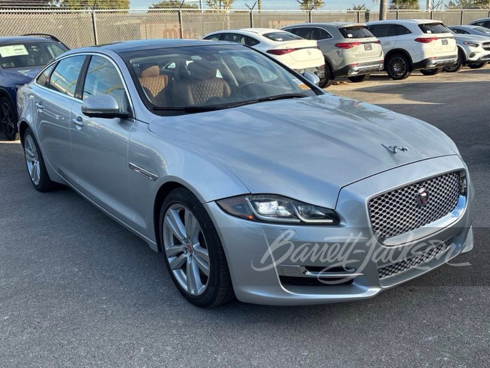 2016 Jaguar XJ