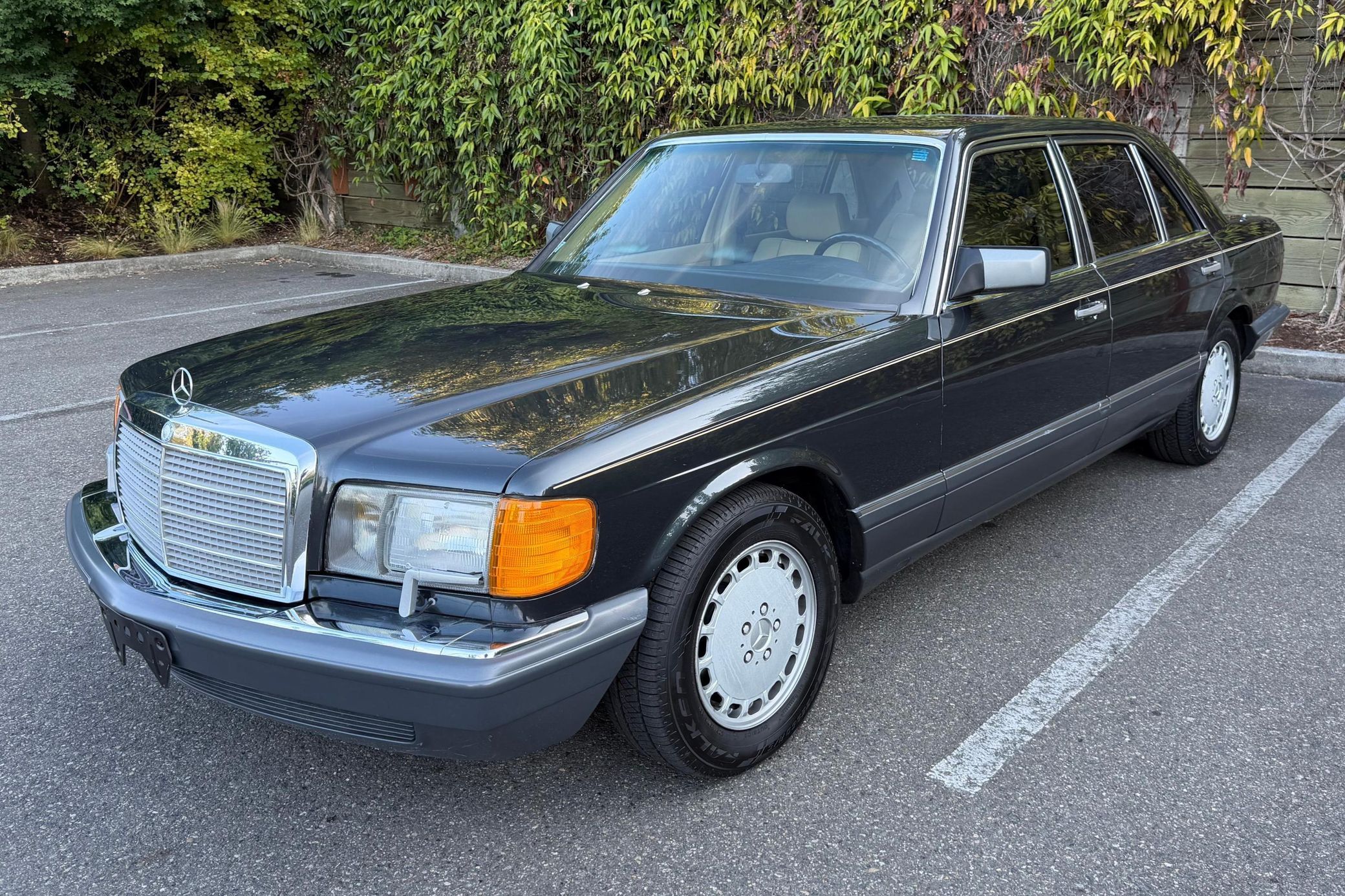 1989 Mercedes-Benz S-Class