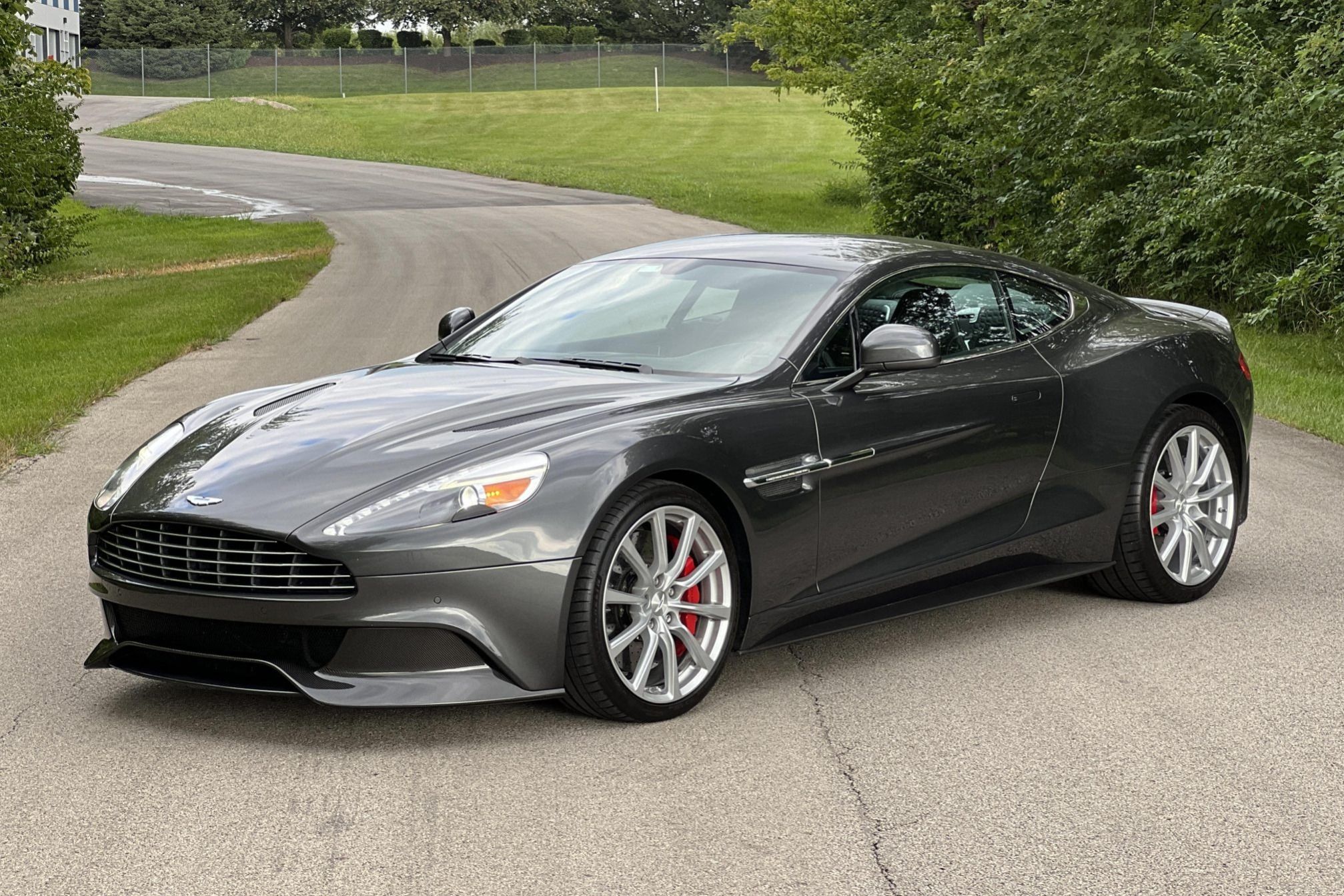 2015 Aston Martin Vanquish Coupe