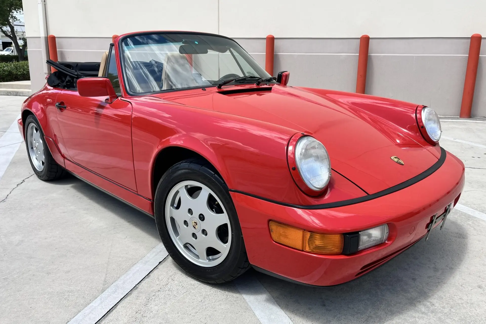 1990 Porsche 911 Carrera 2 Cabriolet