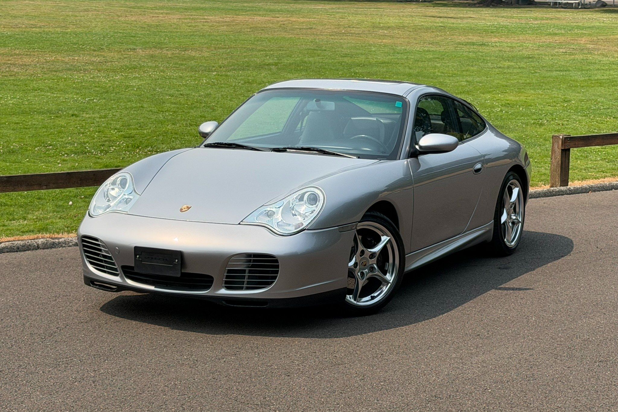 2004 Porsche 911 Carrera