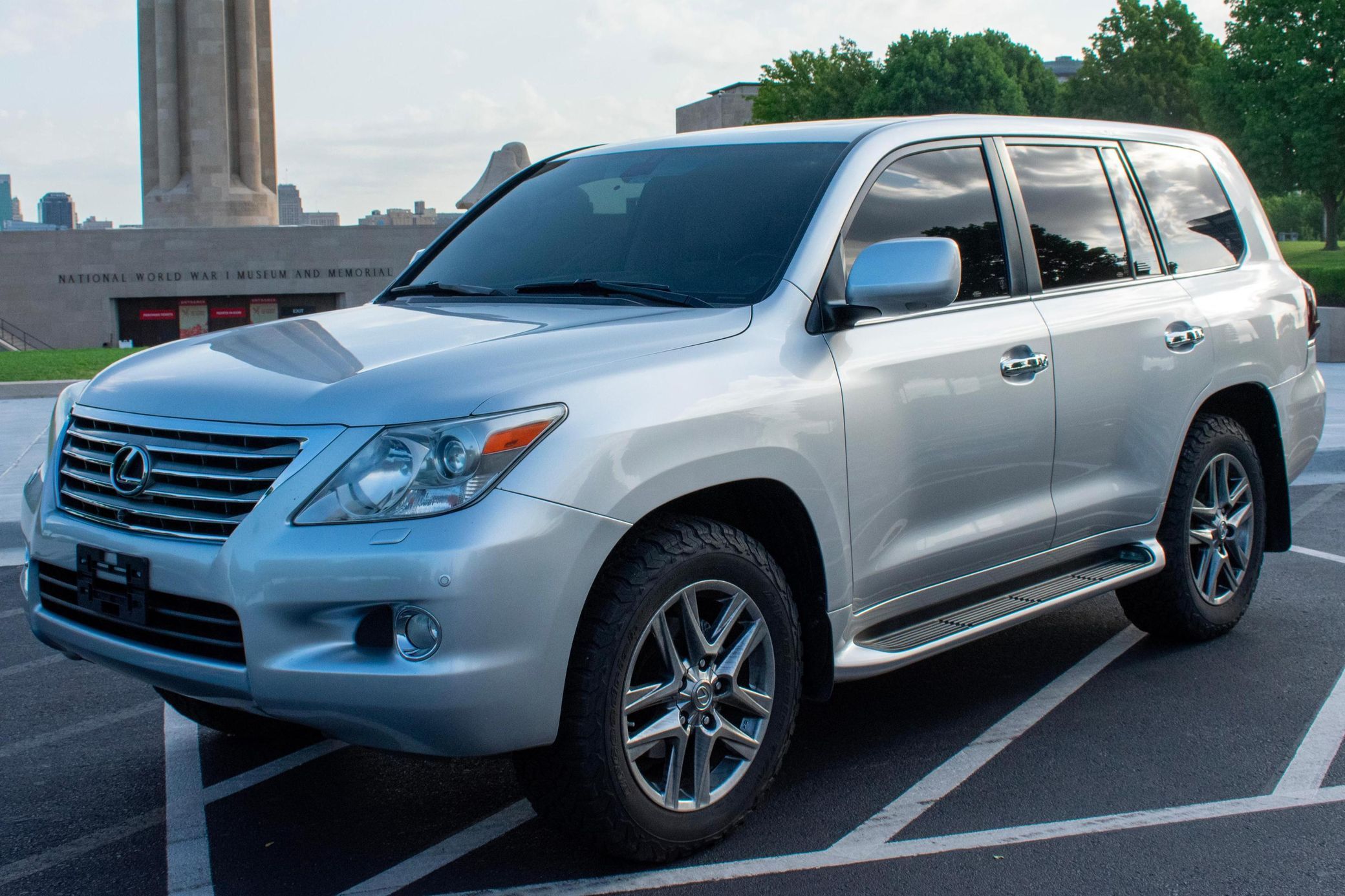 2010 Lexus LX