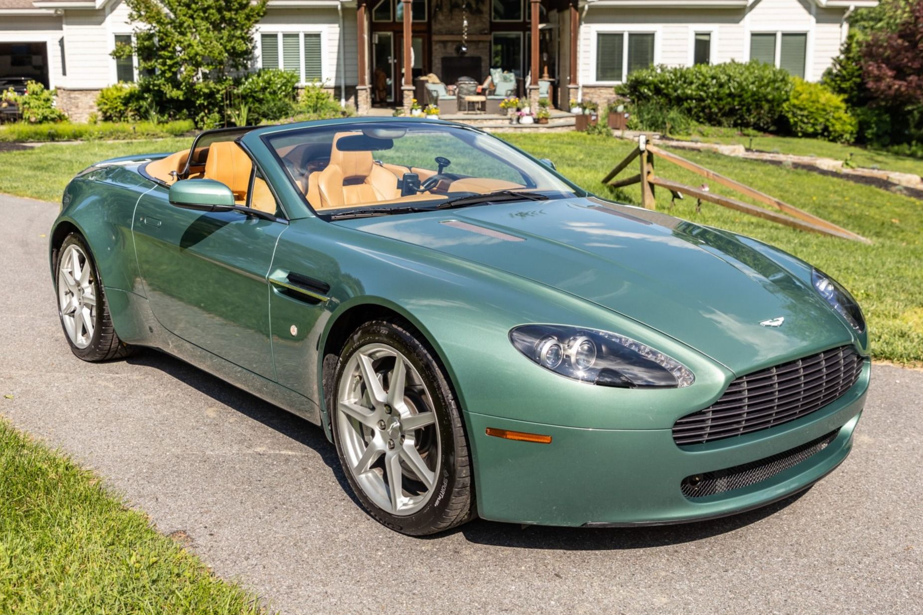 2008 Aston Martin Vantage Race Cars