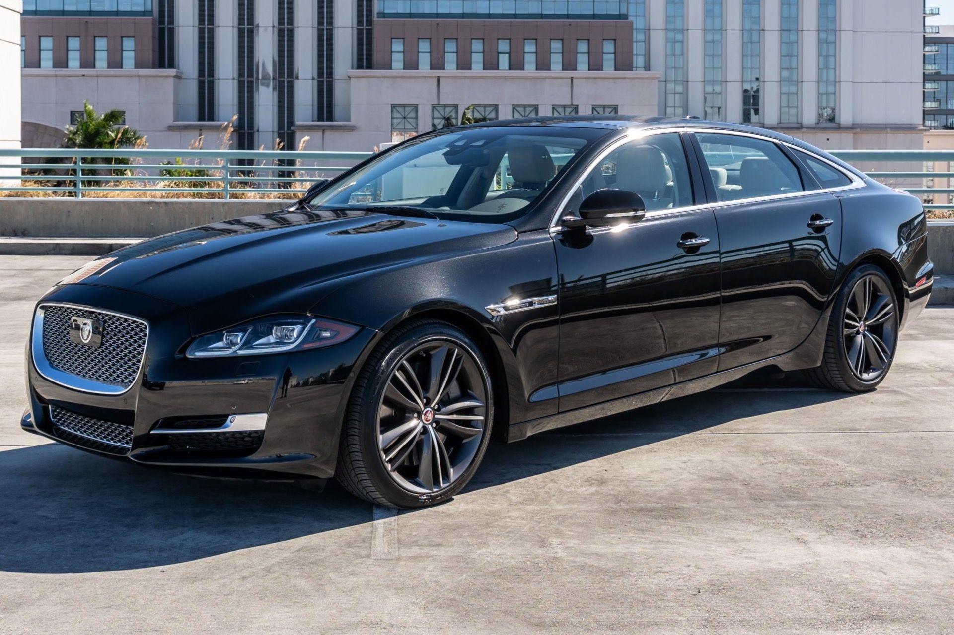 2019 Jaguar XJ