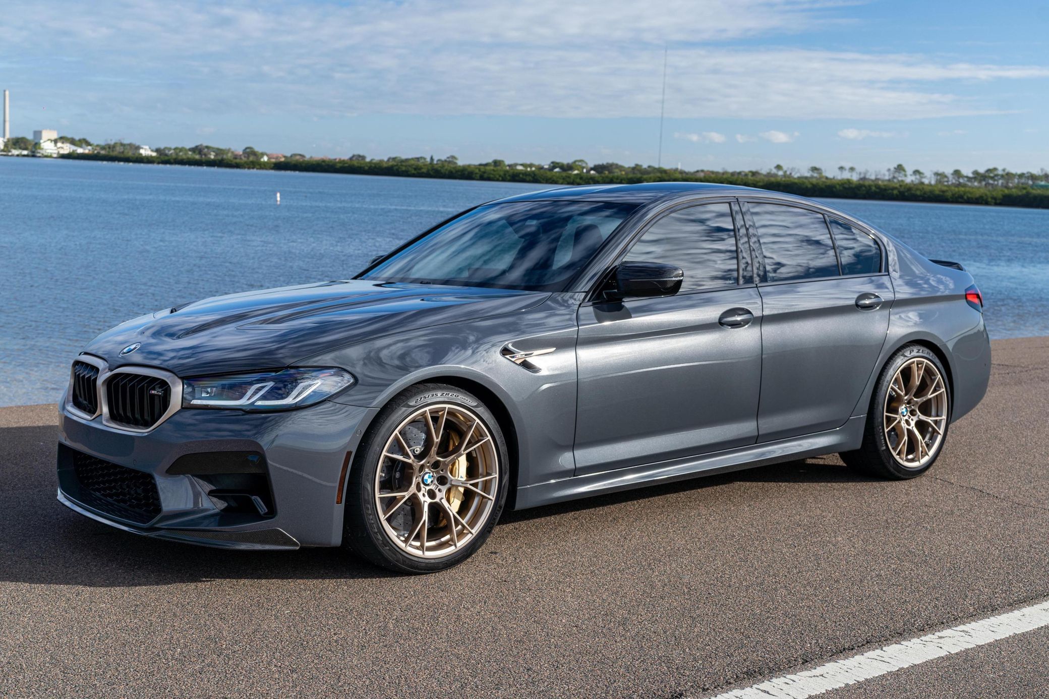 2022 BMW M5