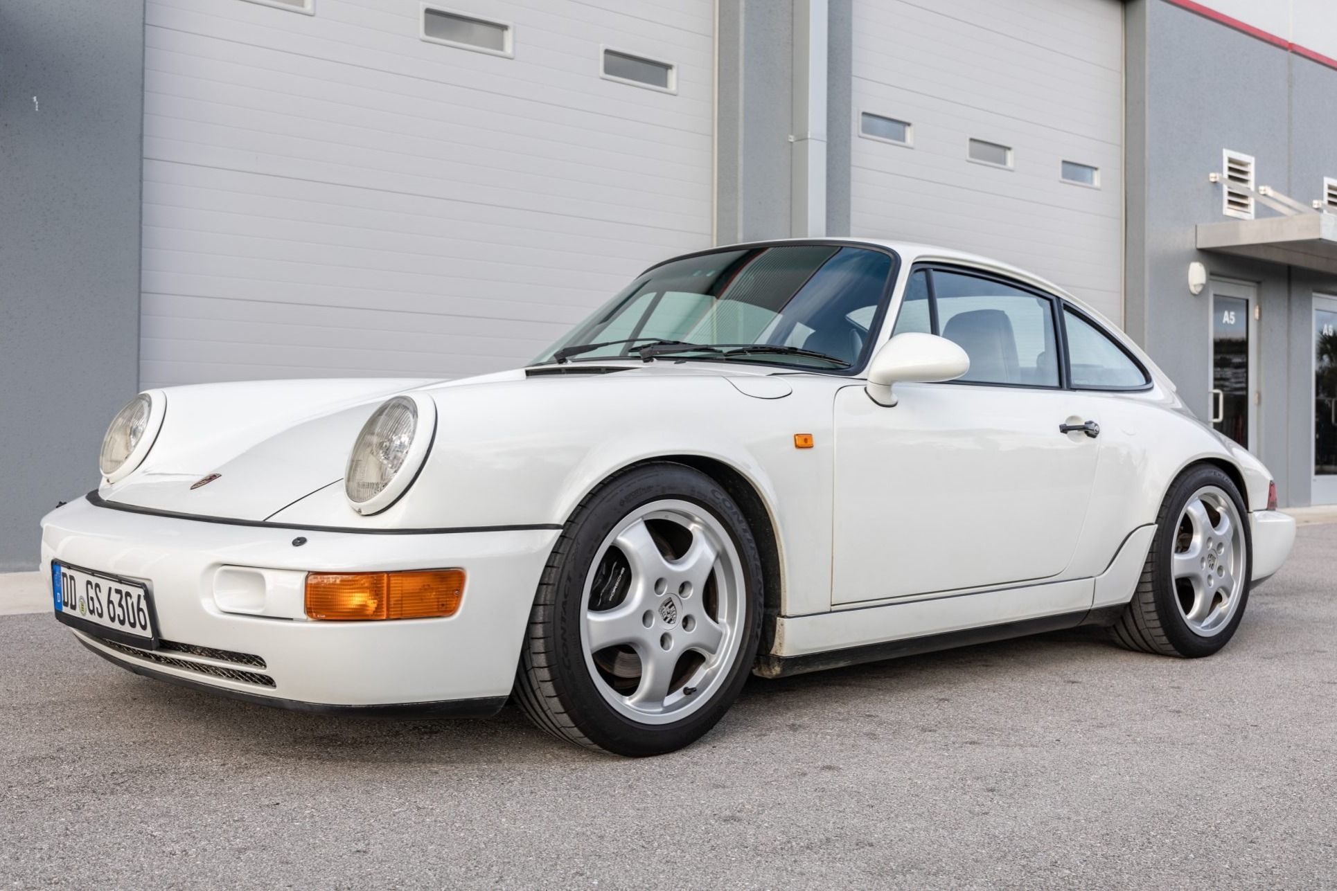 1992 Porsche 911 Carrera 2