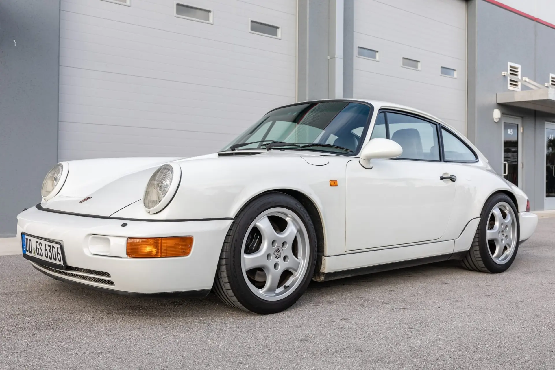 1992 Porsche 911 Carrera 2