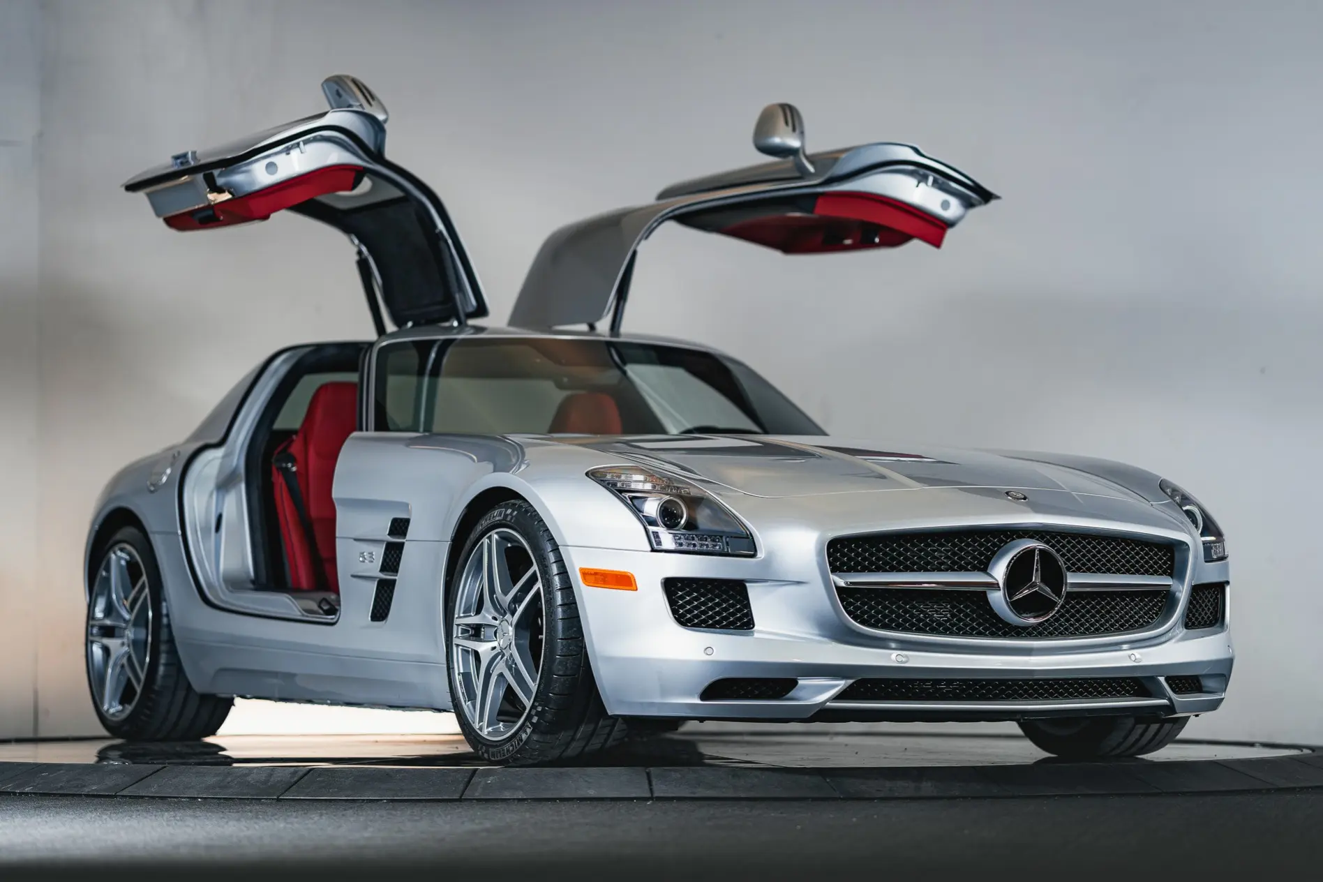 2012 Mercedes-Benz SLS AMG GT Final Edition