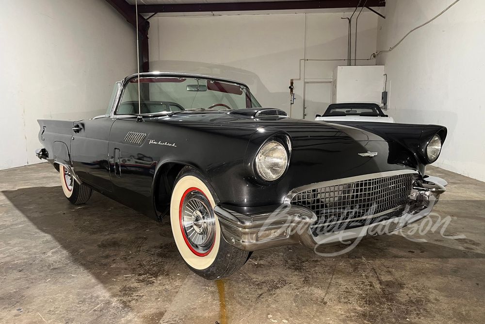 1957 Ford Thunderbird