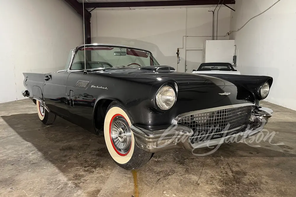 1957 Ford Thunderbird