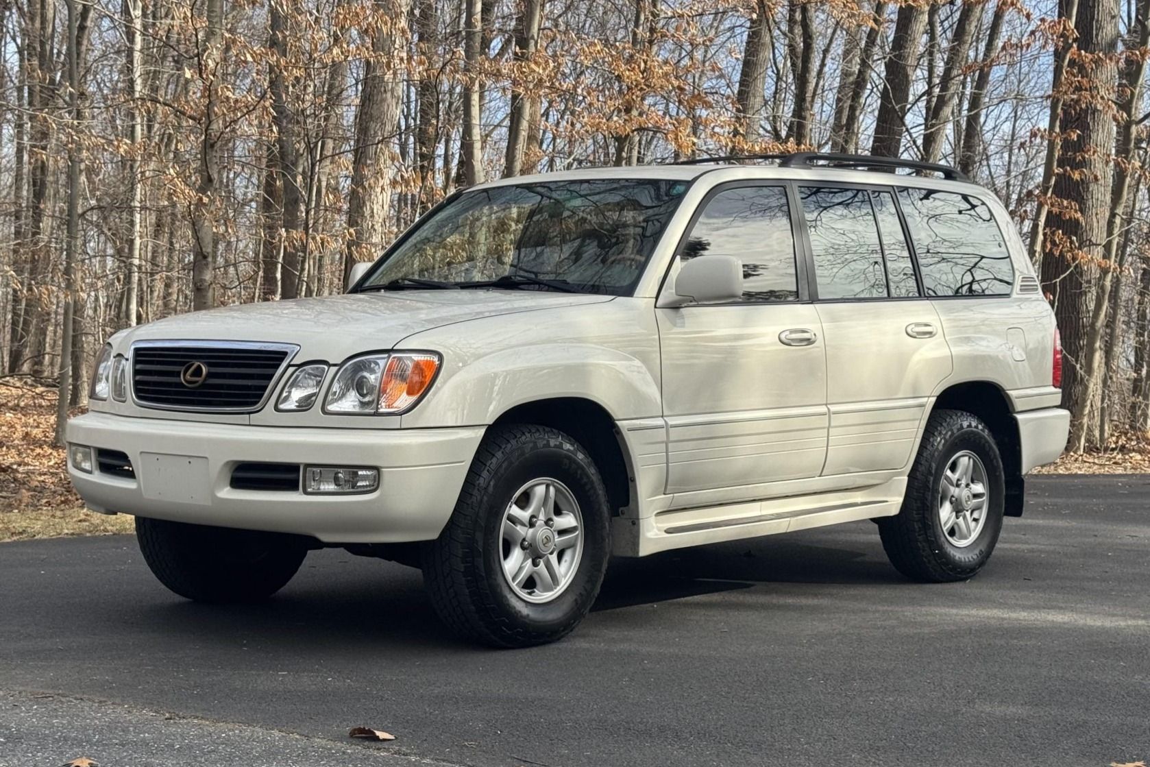 2000 Lexus LX