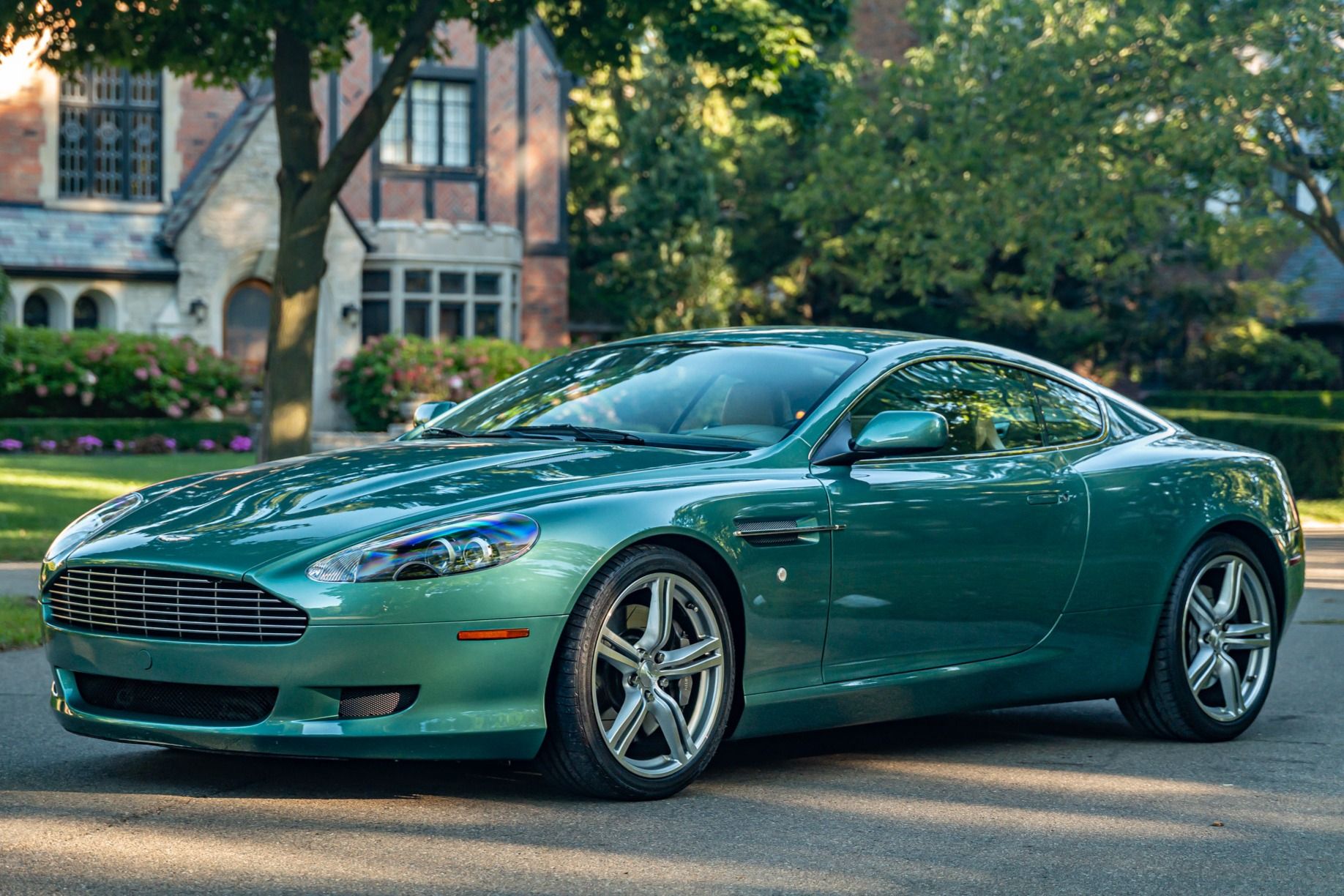 2005 Aston Martin DB9 Coupe