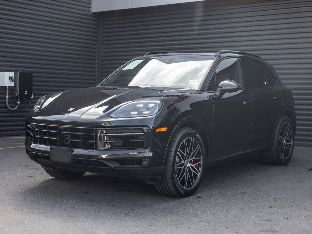 2024 Porsche Cayenne S