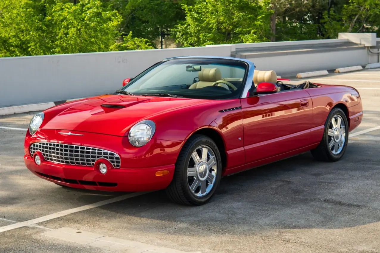 2004 Ford Thunderbird