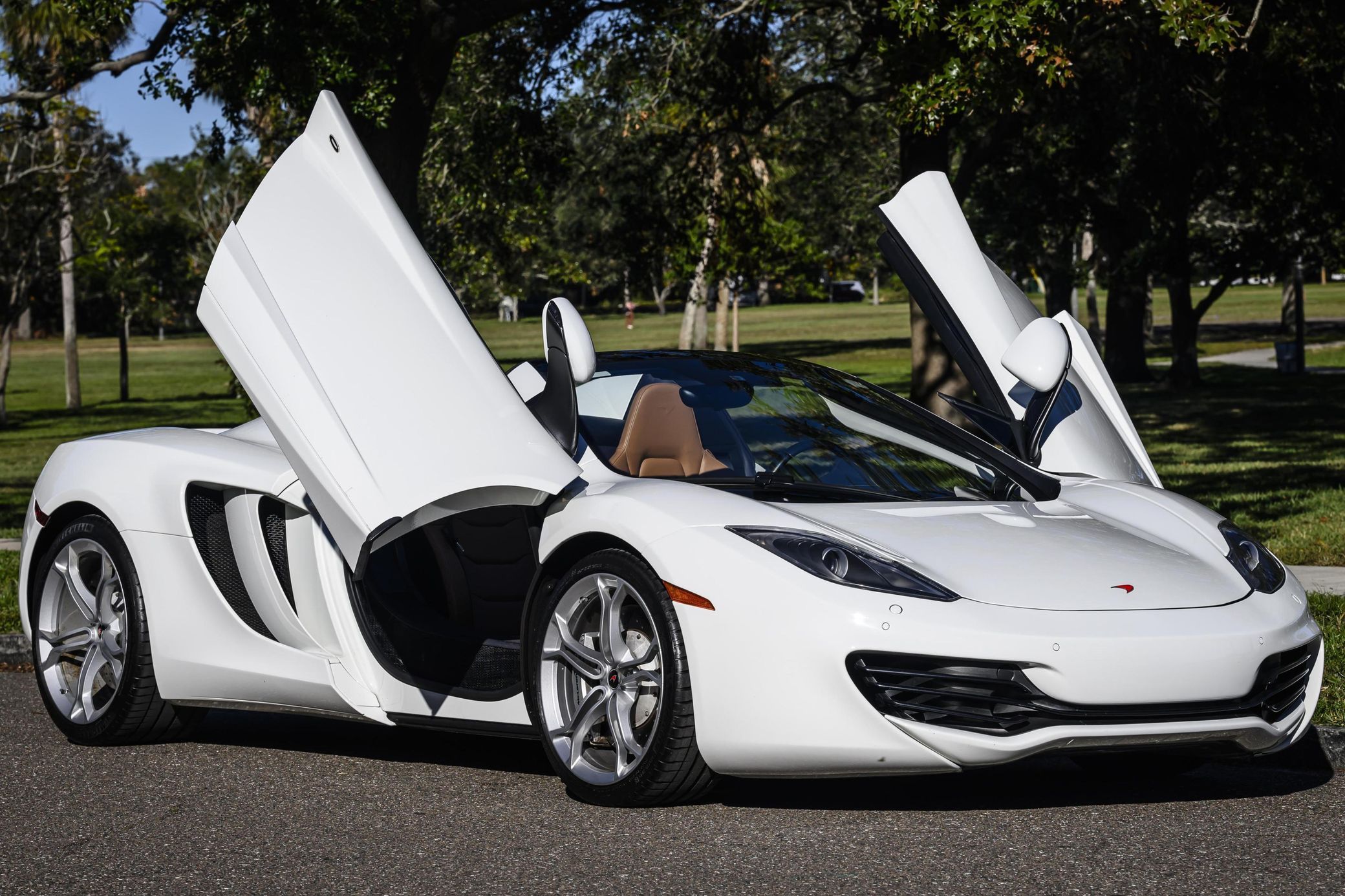 2013 McLaren MP4-12C Spider