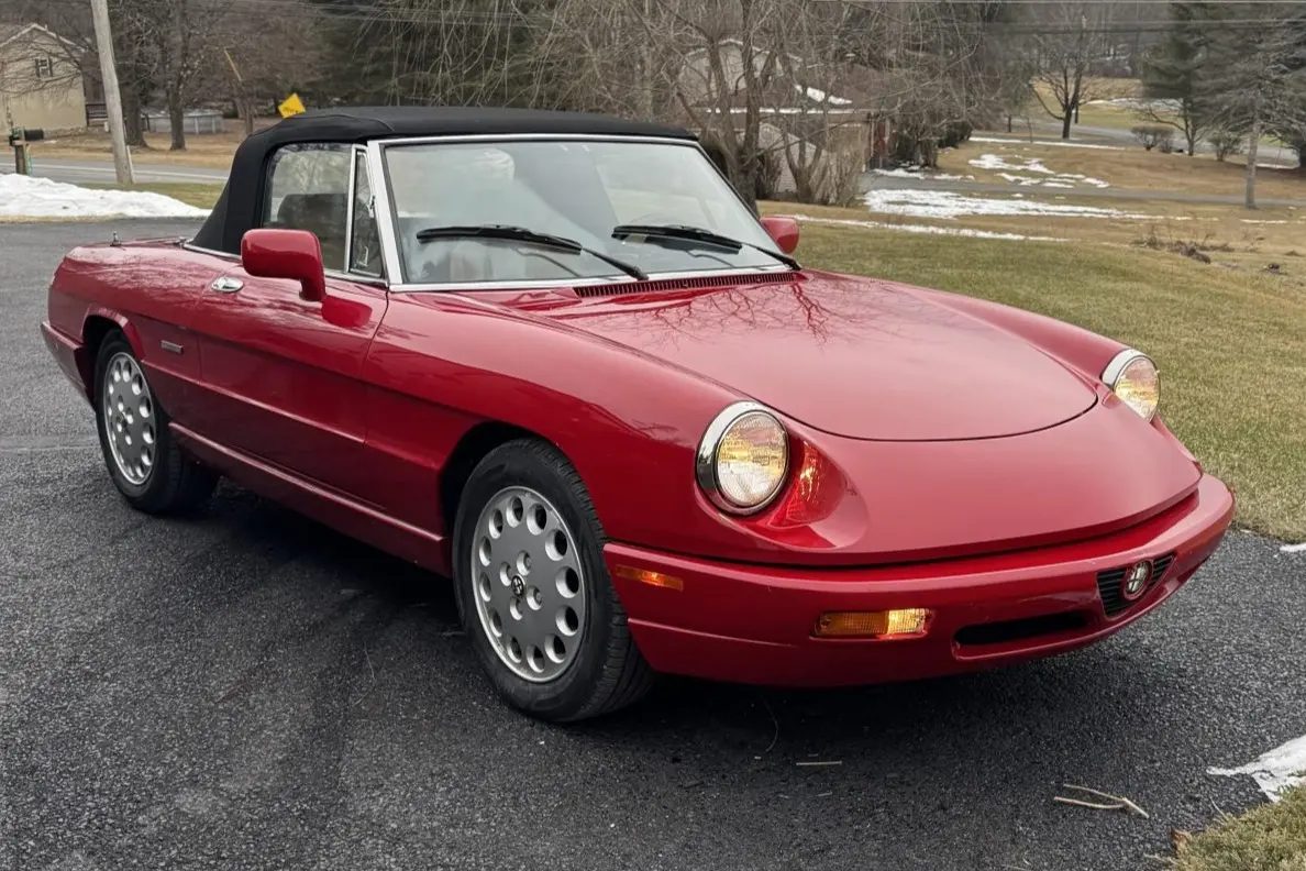 1991 Alfa Romeo Spider