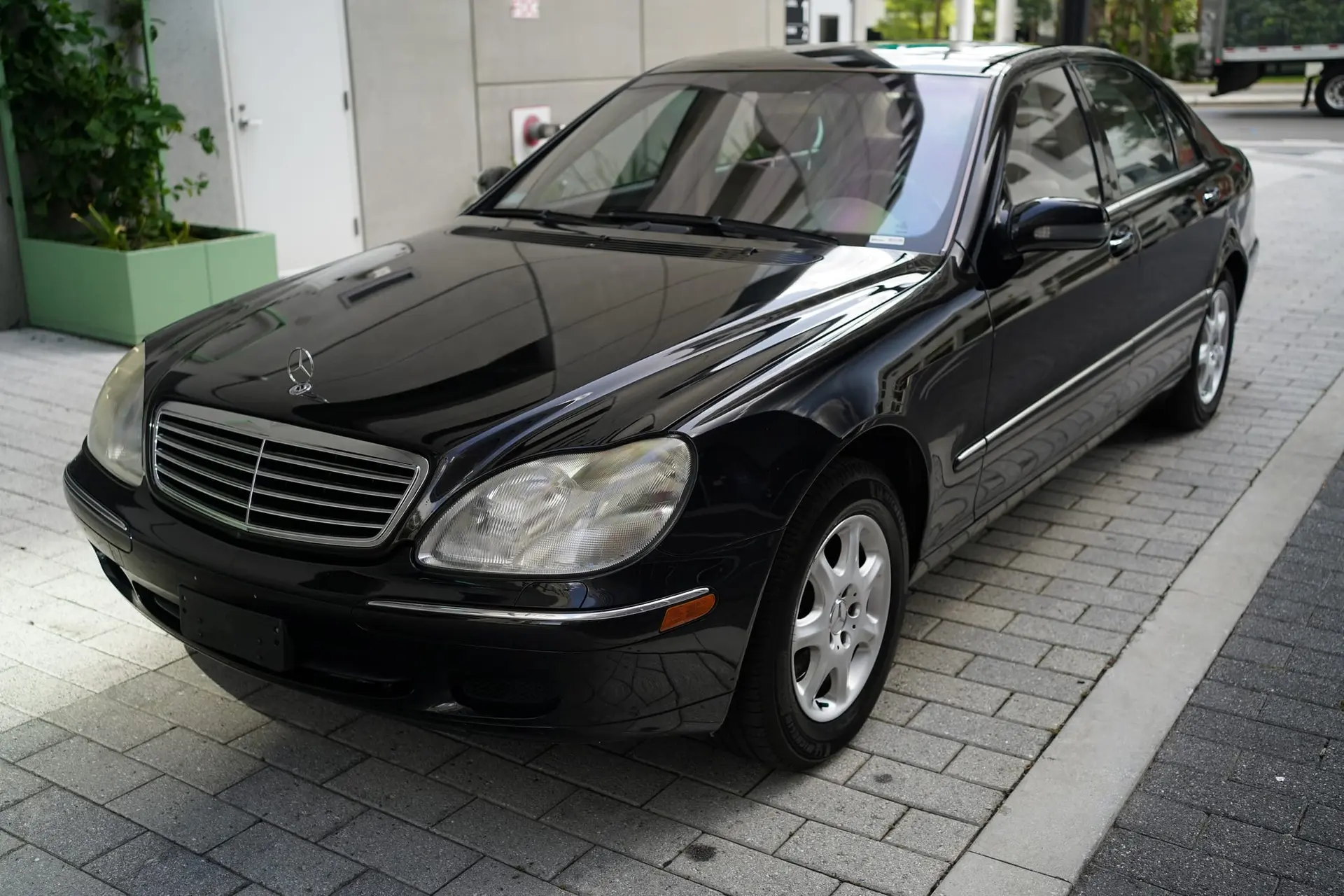 2002 Mercedes-Benz S-Class