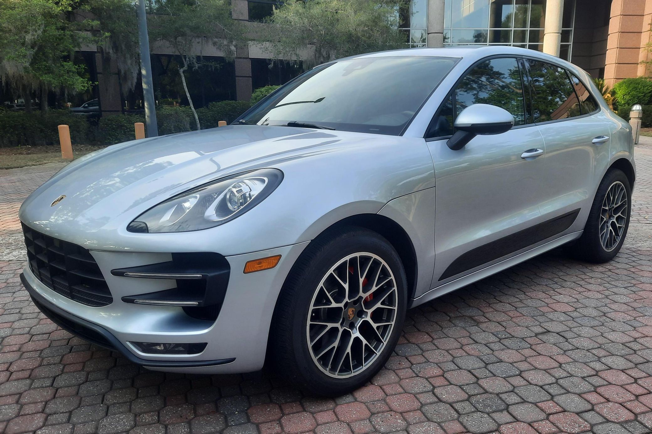 2015 Porsche Macan Turbo