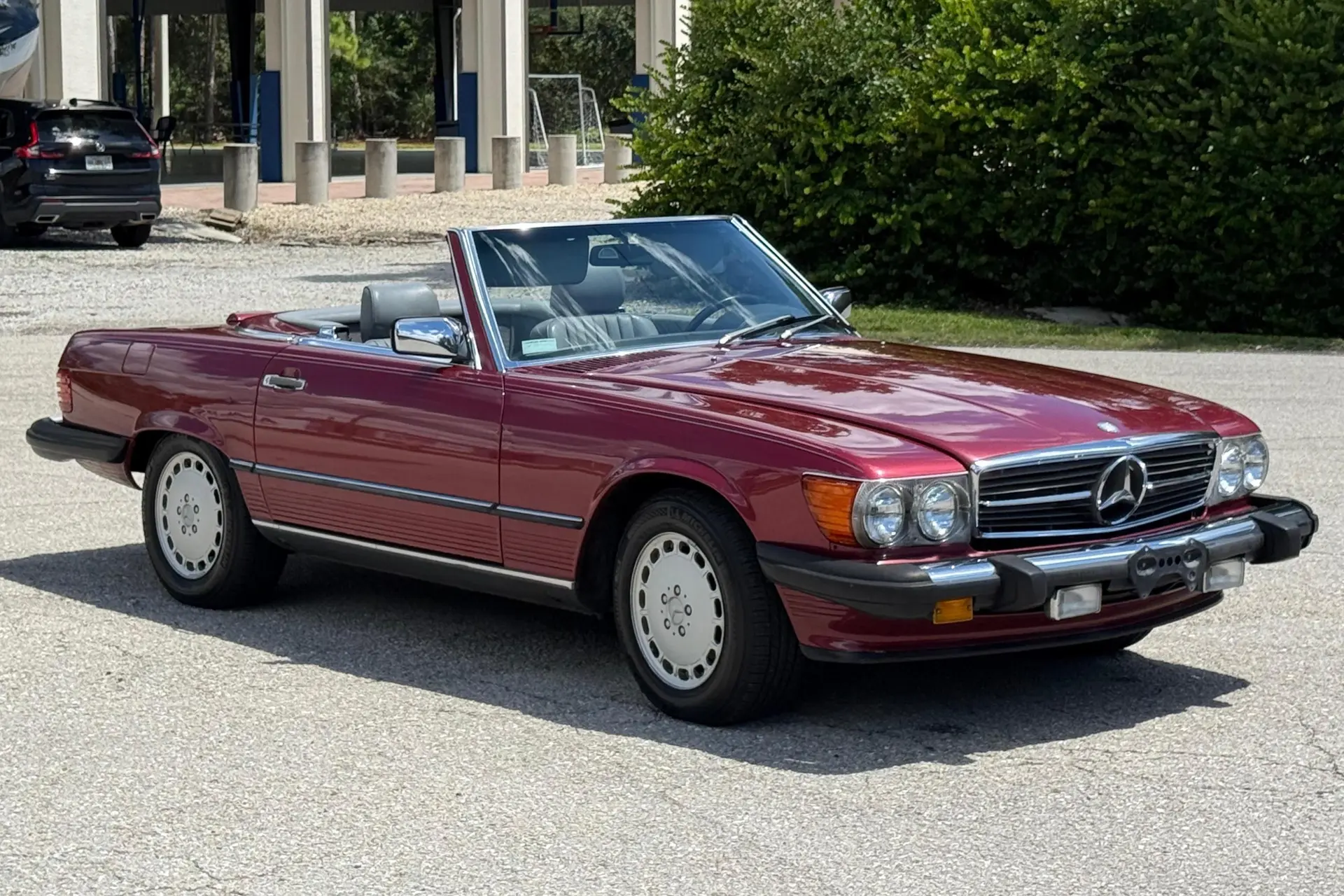 1989 Mercedes-Benz SL-Class 560SL