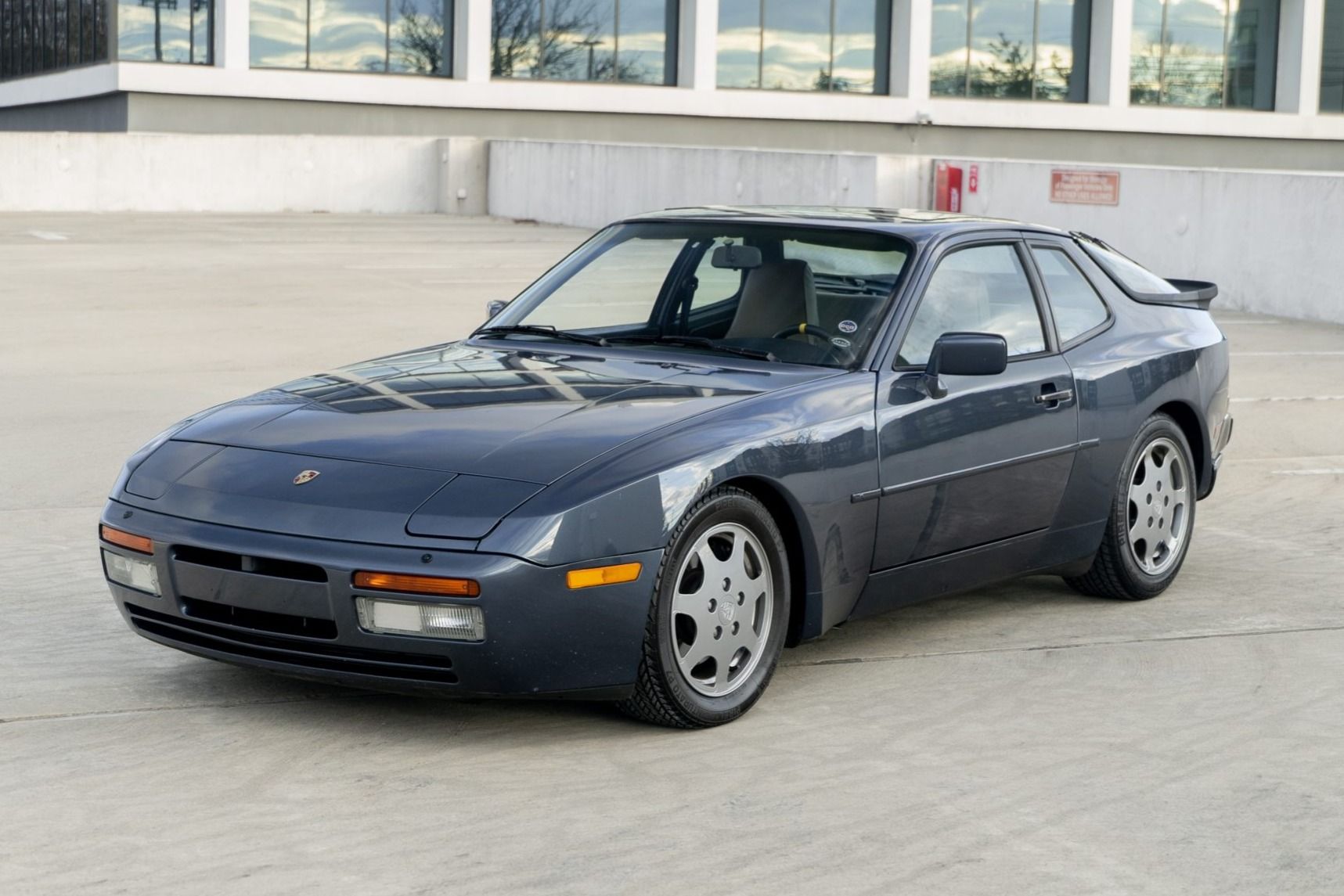 1988 Porsche 944 Turbo