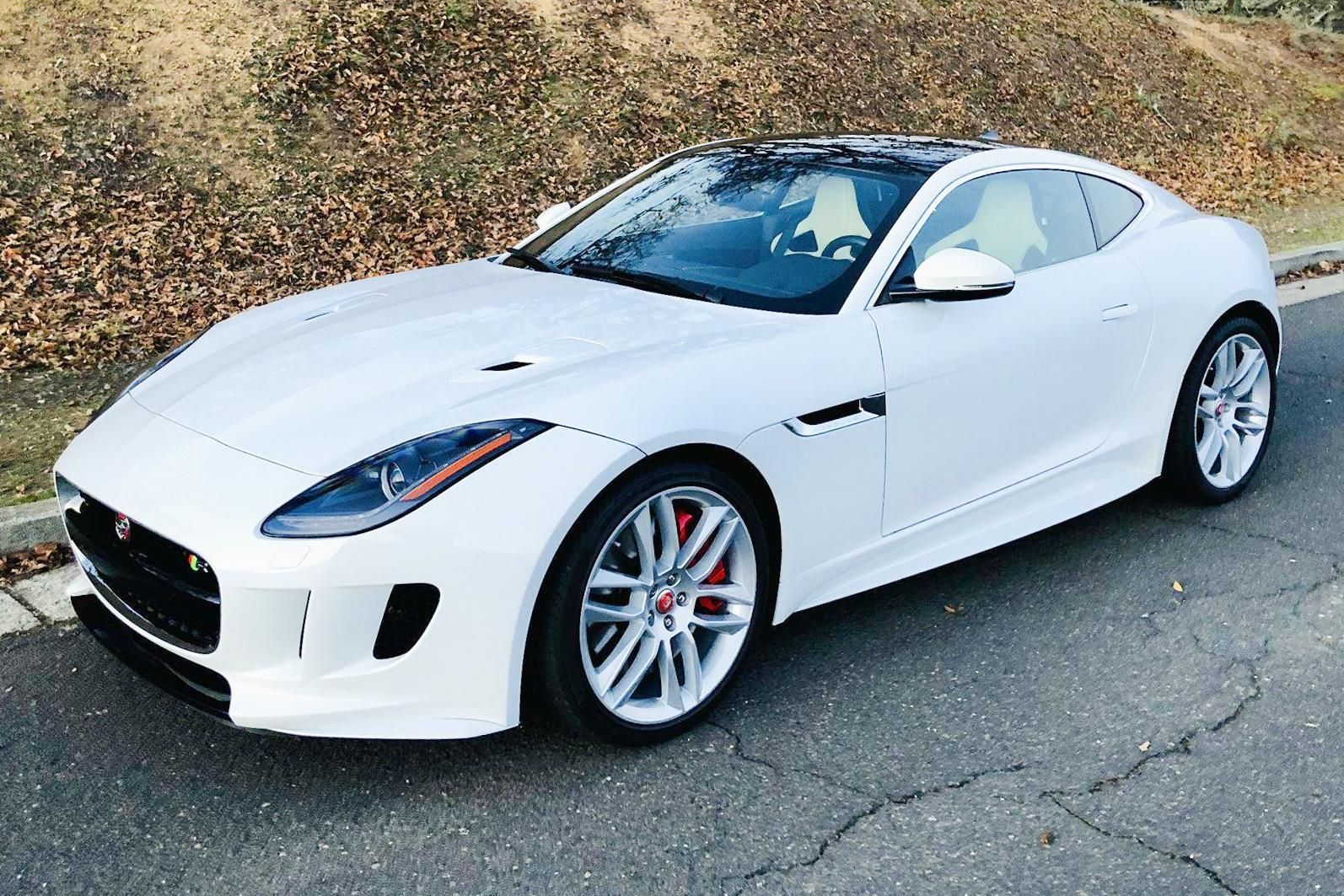 2016 Jaguar F-Type R Coupe