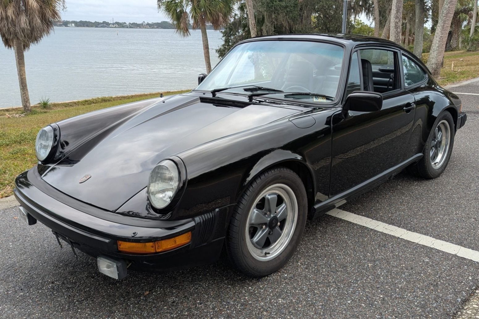 1983 Porsche 911 Coupe
