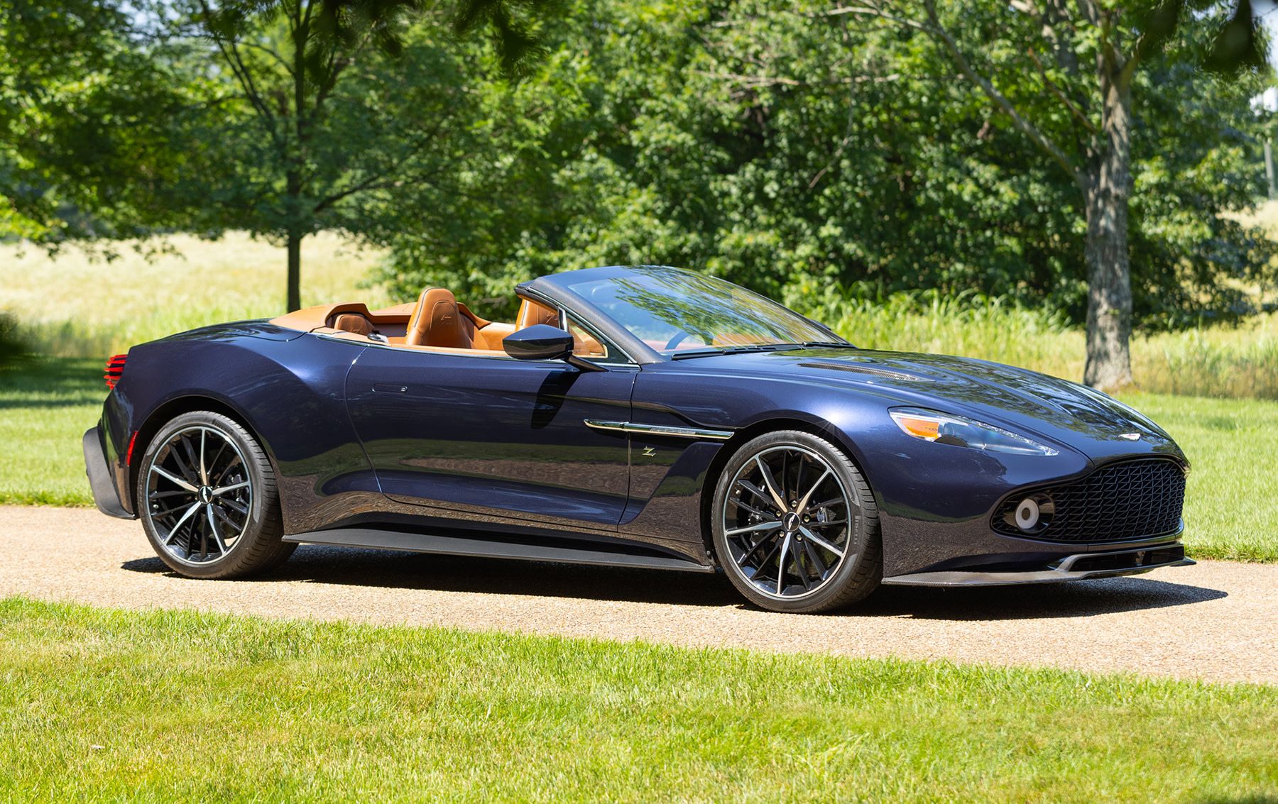2018 Aston Martin Vanquish Volante