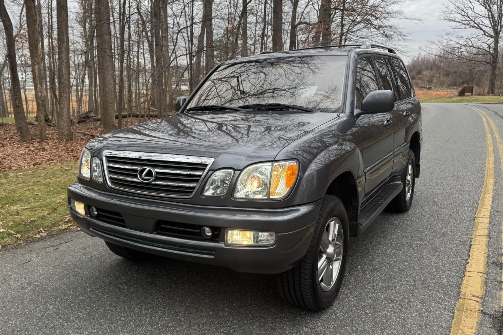2003 Lexus LX