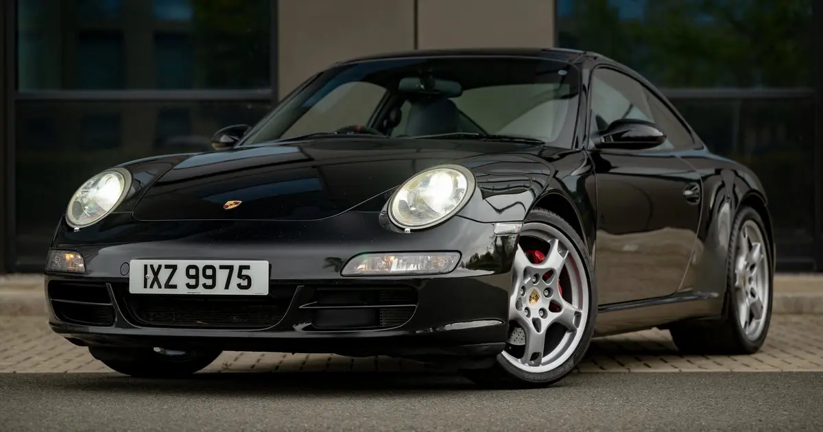 2004 Porsche 911 Carrera