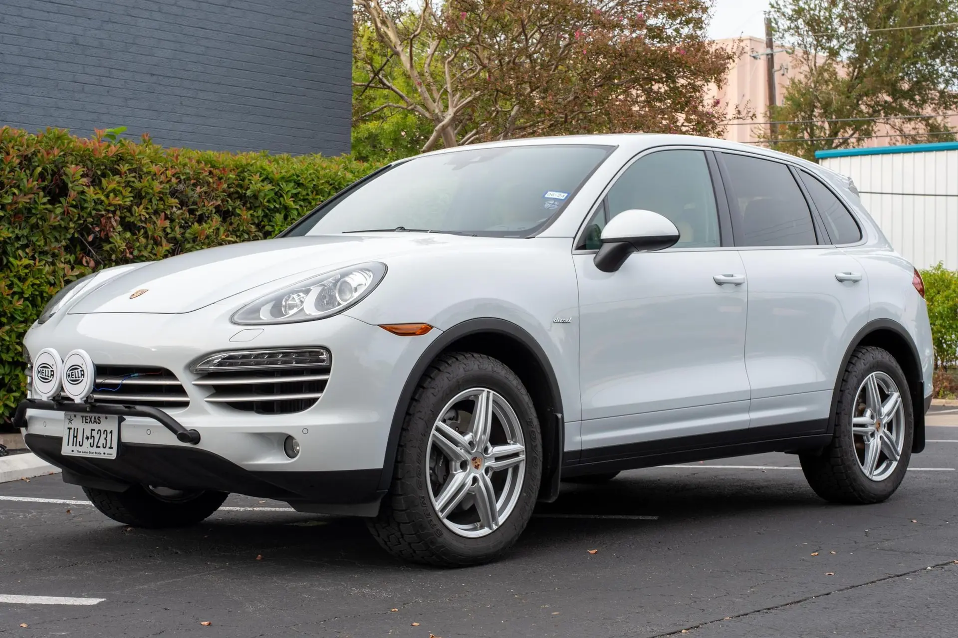 2014 Porsche Cayenne Platinum Edition
