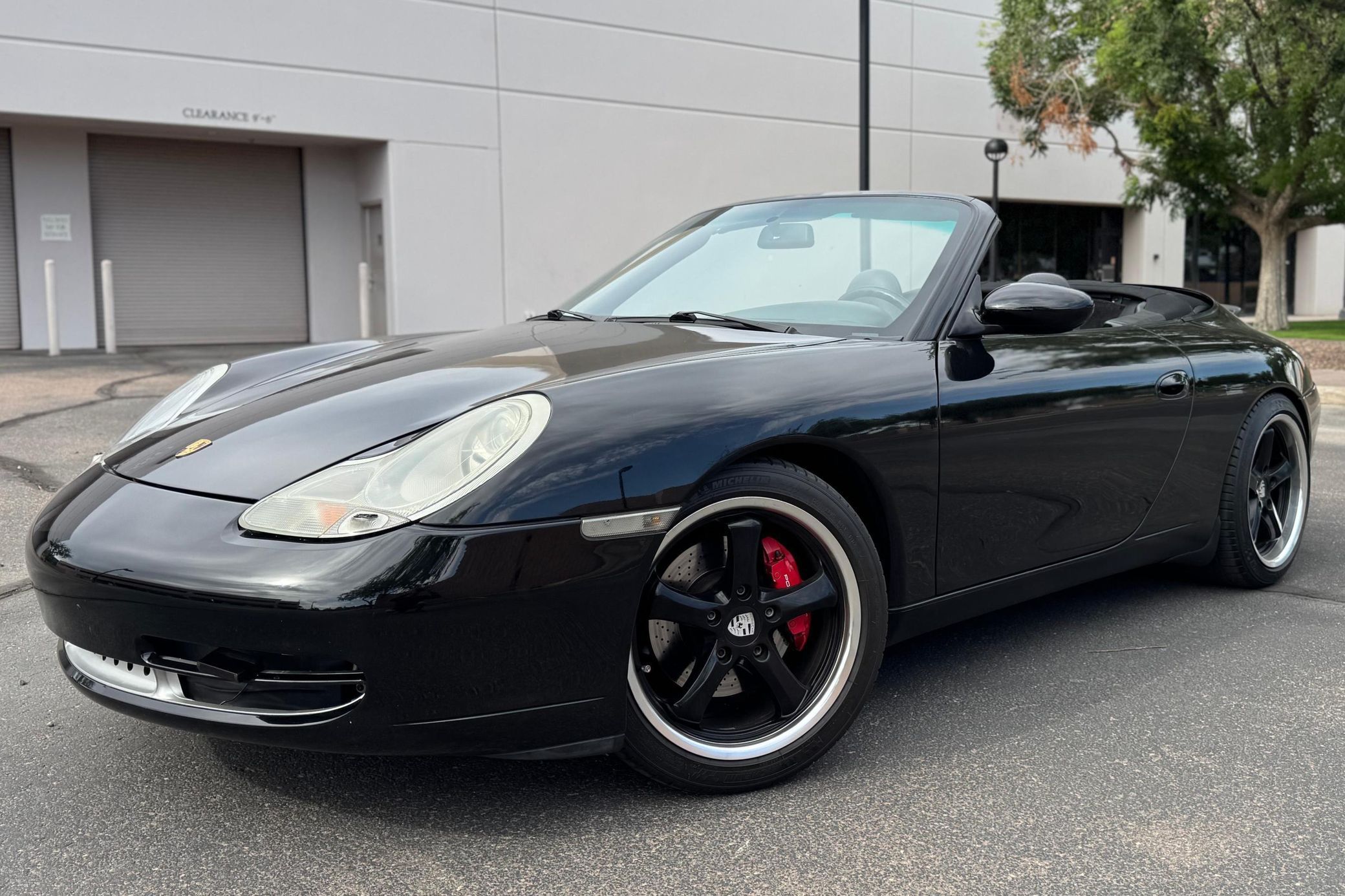 2000 Porsche 911 Carrera 4 Cabriolet