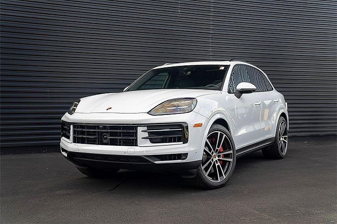 2025 Porsche Cayenne S