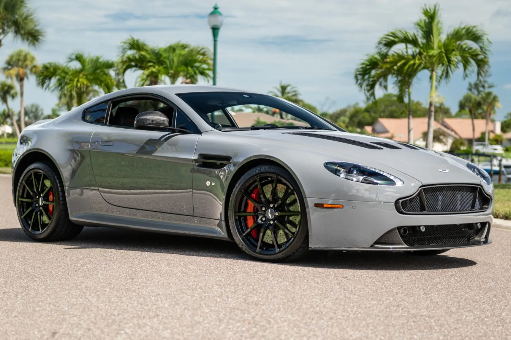 2017 Aston Martin Vantage V8 S