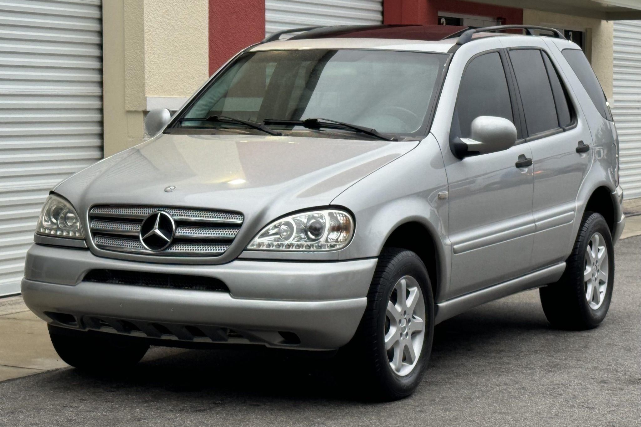 2000 Mercedes-Benz M-Class
