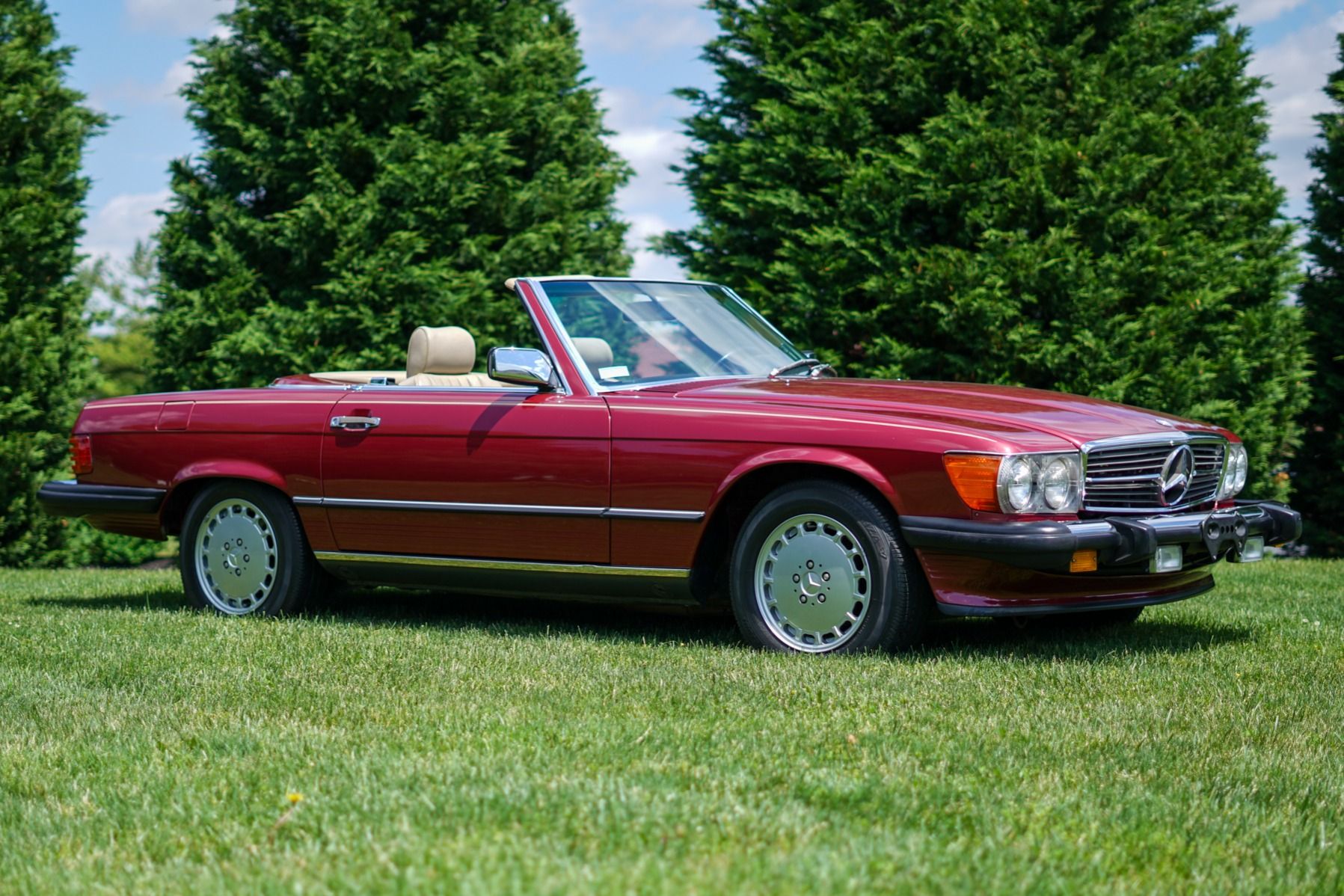 1989 Mercedes-Benz SL-Class 560SL